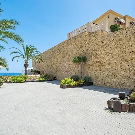 Oceanfront Penthouse * Alicante